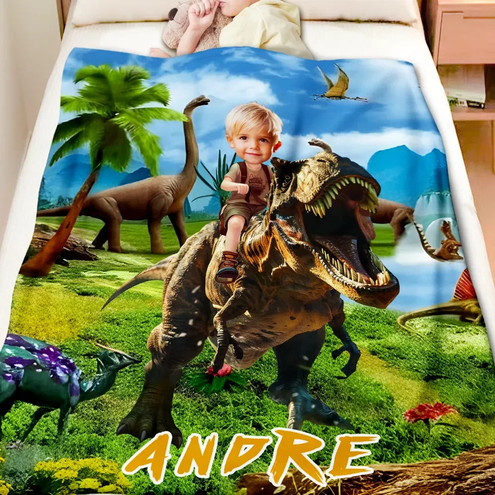 Personlig Filt / Handduk - Pojke rider pÄ dinosaurie