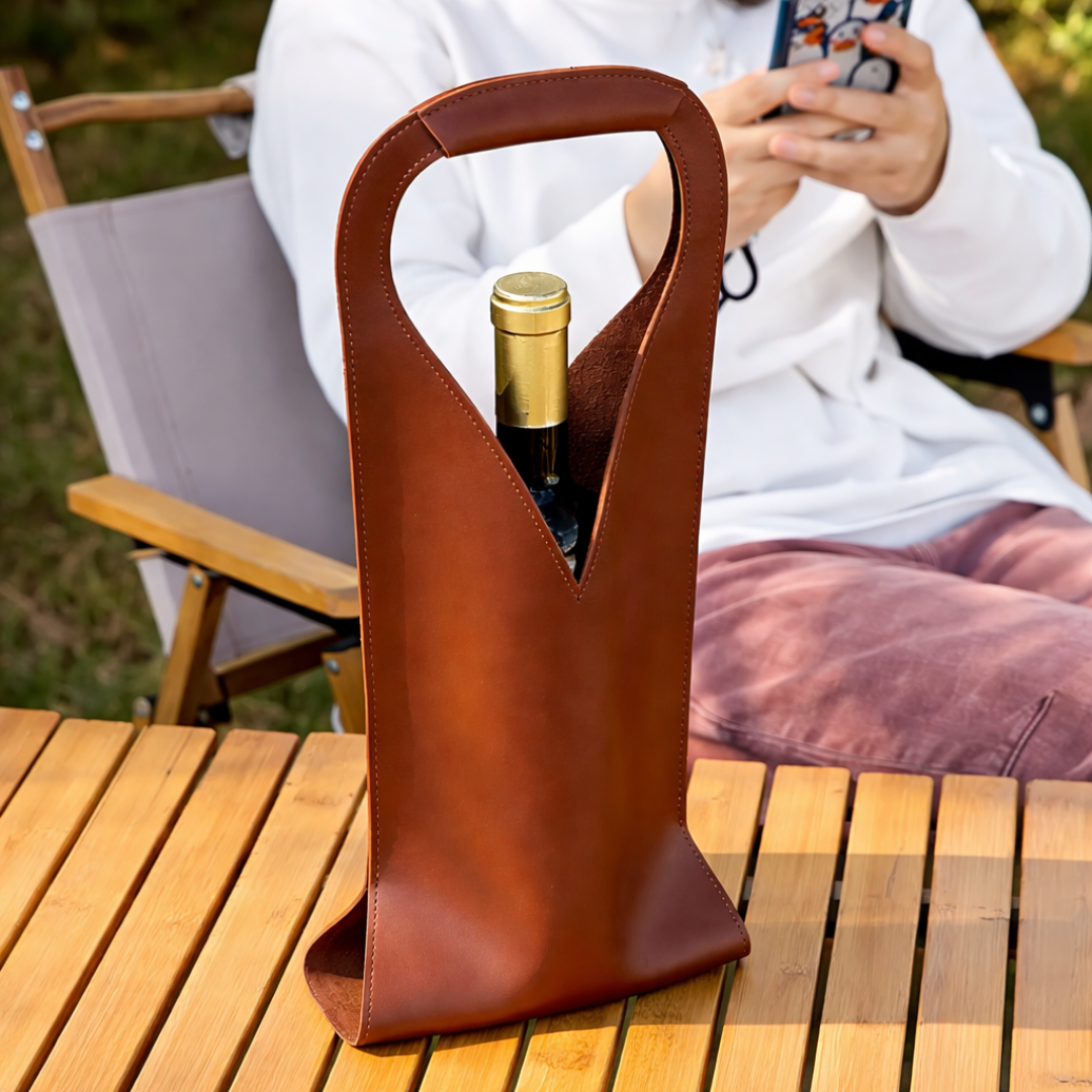 Personalisierte Weintasche aus Leder – Monogramm-Initiale