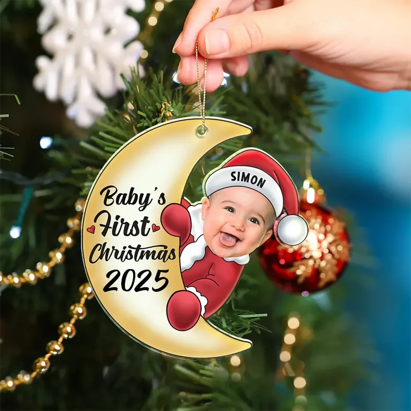 Personligt Julpynt - Jultomte-bebis på månen