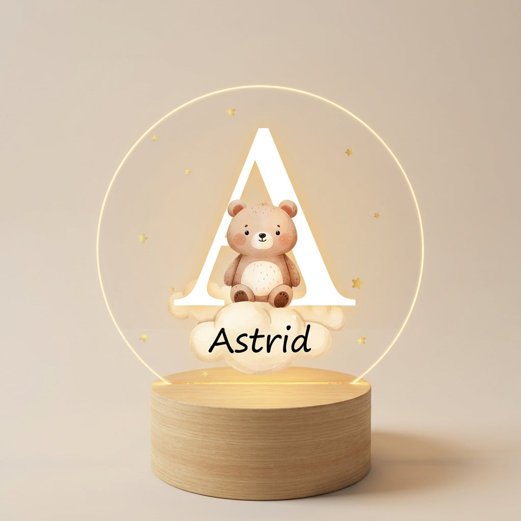 Personligt LED-nattljus med bokstaven A, nalle och namnet Astrid